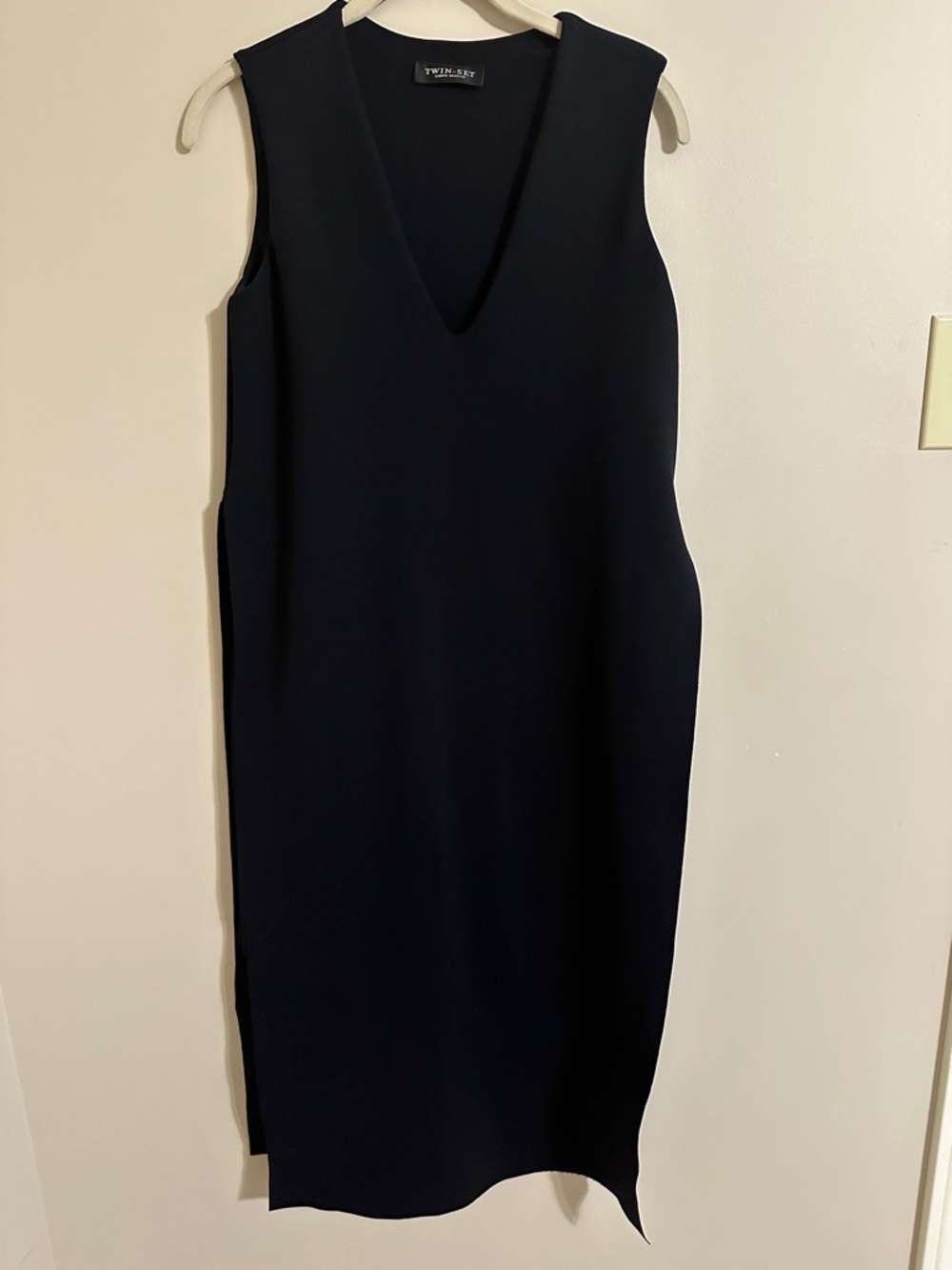 TWINSET Sleeveless V-Neck Black Midi Dress
